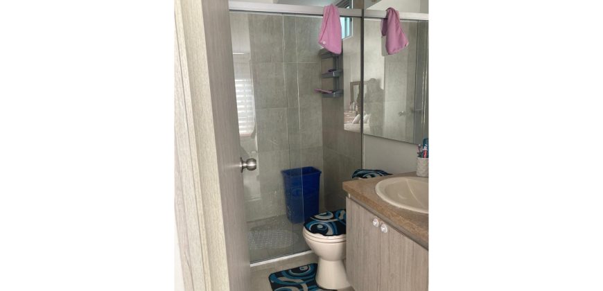 Apartamento 68m2 en Conjunto Hacienda La Quinta 2 Zipaquirá, Parqueadero y club house