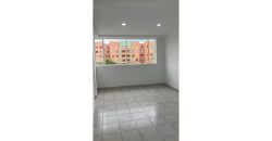 Casa 3 pisos 184m2 Barrio la Esperanza Zipaquirá con parqueadero
