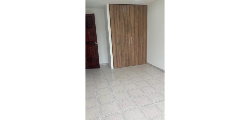 Casa 3 pisos 184m2 Barrio la Esperanza Zipaquirá con parqueadero