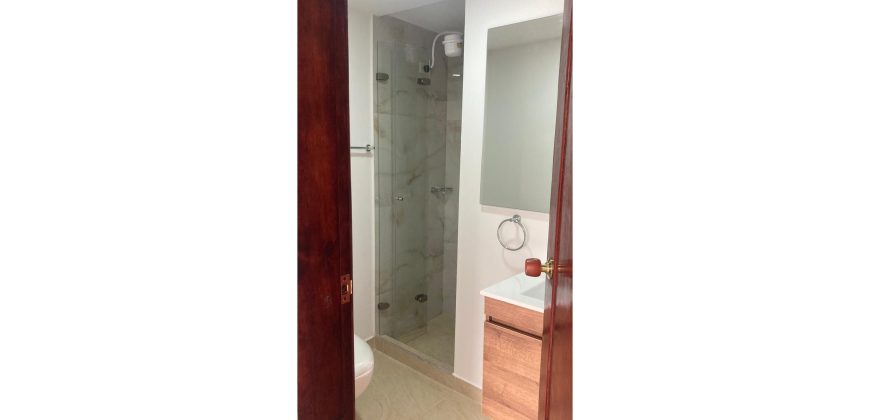 Casa 3 pisos 184m2 Barrio la Esperanza Zipaquirá con parqueadero