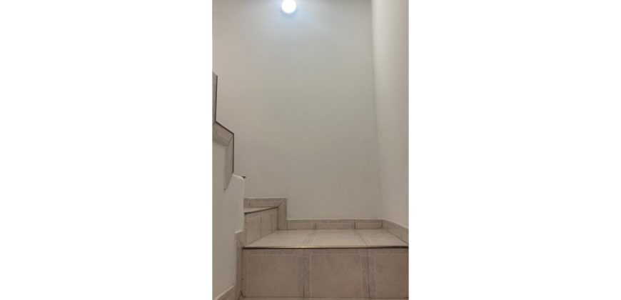 Casa 3 pisos 184m2 Barrio la Esperanza Zipaquirá con parqueadero