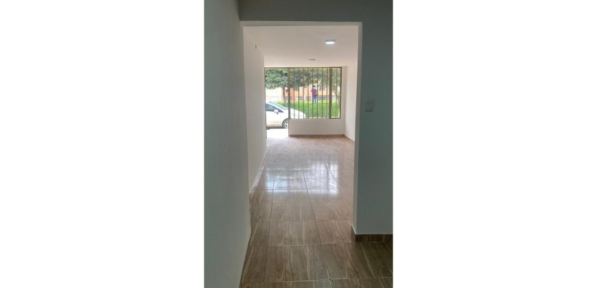Casa 3 pisos 184m2 Barrio la Esperanza Zipaquirá con parqueadero