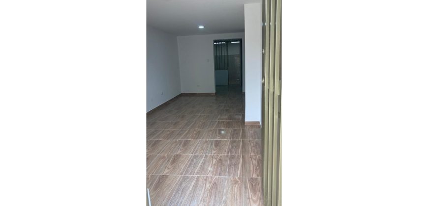 Casa 3 pisos 184m2 Barrio la Esperanza Zipaquirá con parqueadero