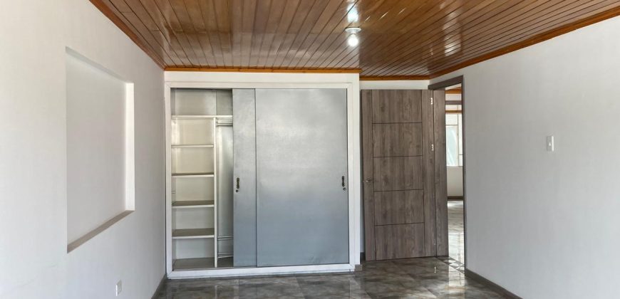 Casa 185m2 barrio Algarra 2 Zipaquirá terraza y parqueadero