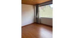 Casa de 3 pisos en Algarra 3 Zipaquirá de 250m2 4 acobas con terraza