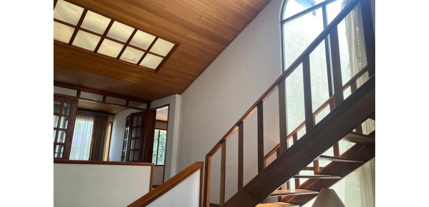 Casa de 3 pisos en Algarra 3 Zipaquirá de 250m2 4 acobas con terraza
