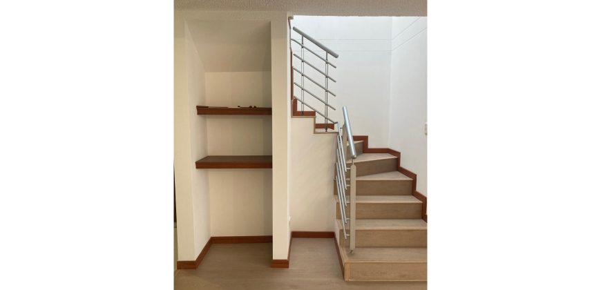Casa en Conjunto Hacienda La Quinta 1 de Zipaquirá con parqueadero, depósito y club house