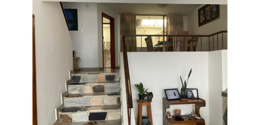Casa 212m2 San Pablo Zipaquirá con garaje, lavandería y altillo