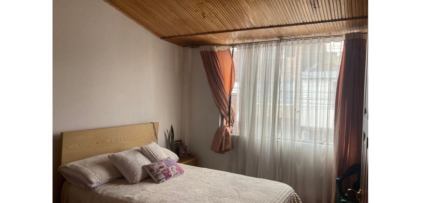 Casa 212m2 San Pablo Zipaquirá con garaje, lavandería y altillo