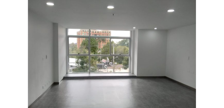 Local 43m2 para Consultorio en Edificio Altos del Bosque Bogotá Calle 134