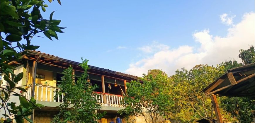 Casa Lote doble 2 Fanegadas Mesitas del Colegio
