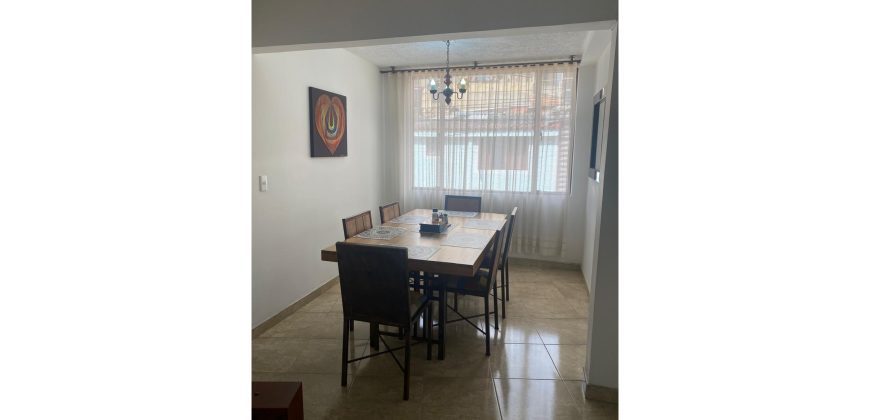Casa Unifamiliar 167m2 Tres pisos en Zipaquirá Cundinamarca con 5 Habitaciones