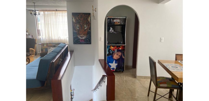 Casa Unifamiliar 167m2 Tres pisos en Zipaquirá Cundinamarca con 5 Habitaciones