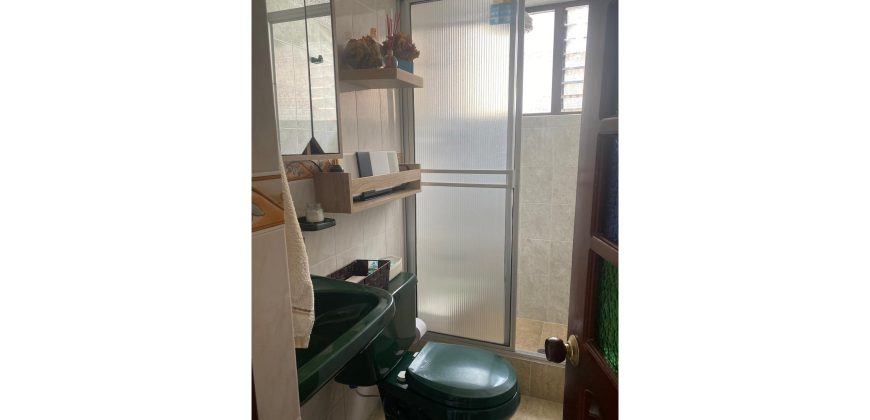Casa Unifamiliar 167m2 Tres pisos en Zipaquirá Cundinamarca con 5 Habitaciones