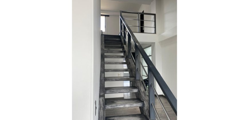 Apartamento Duplex de 109m2 en el barrio Algarra 3 de Zipaquirá con Chimenea y Parqueadero