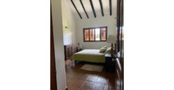 Casa quinta de 6400m2 con invernadero en Cogua Cundinamarca a 500m de la via Ubate Zipaquira