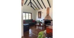 Casa quinta de 6400m2 con invernadero en Cogua Cundinamarca a 500m de la via Ubate Zipaquira