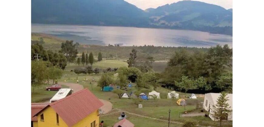 Casa quinta de 26600m2 en el Embalse del Neusa Cogua Cundinamarca con 2 Cabañas y Glamping
