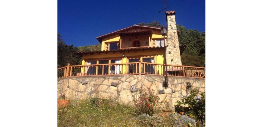 Casa quinta de 26600m2 en el Embalse del Neusa Cogua Cundinamarca con 2 Cabañas y Glamping