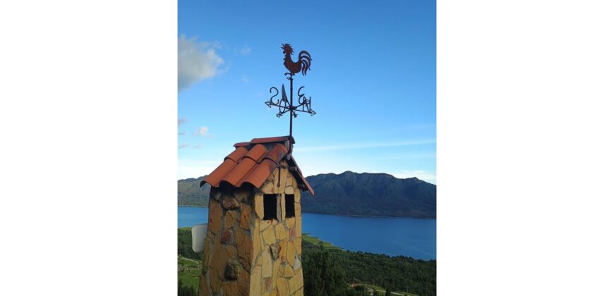Casa quinta de 26600m2 en el Embalse del Neusa Cogua Cundinamarca con 2 Cabañas y Glamping