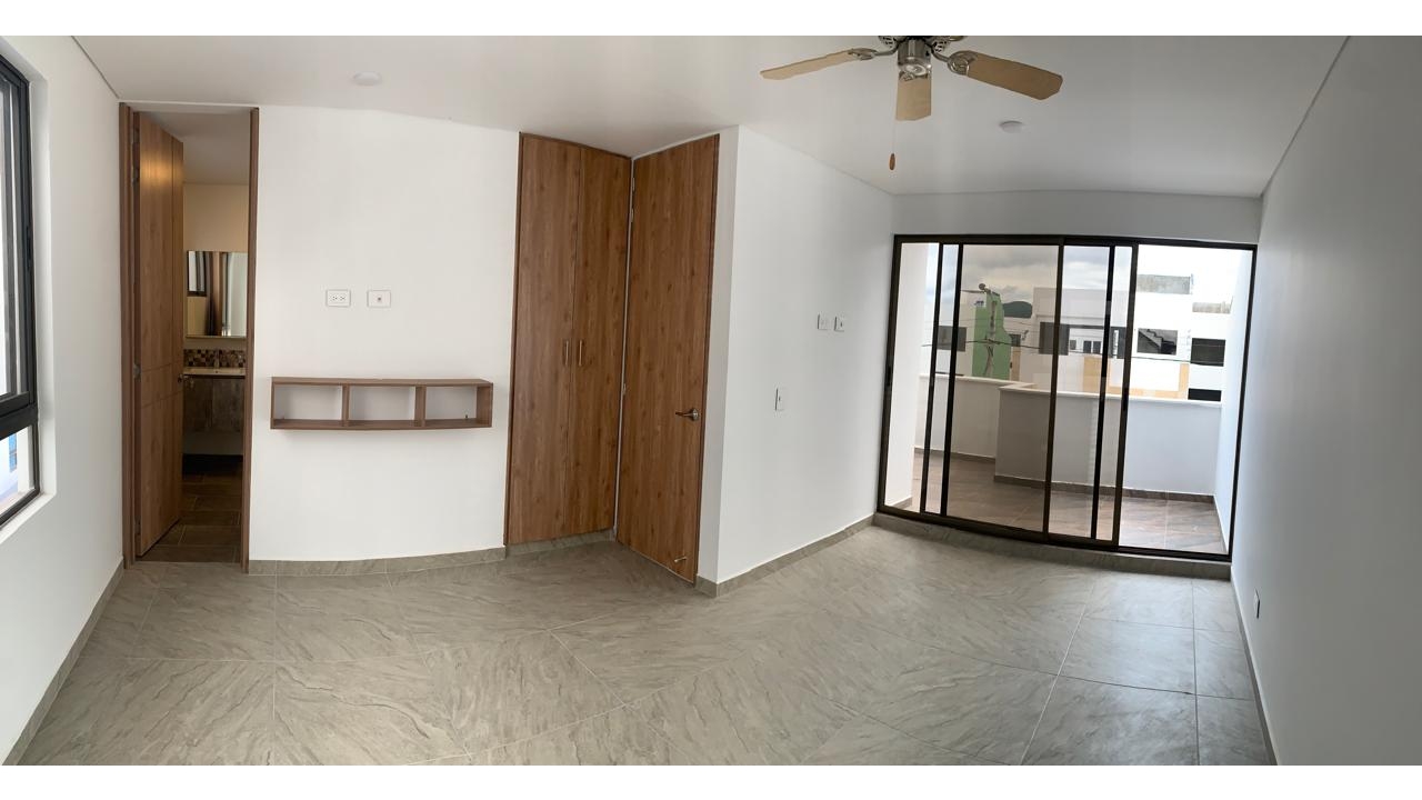 Casa de 3 pisos 174m2 en Condominio Isabela Anapoima Cundinamarca
