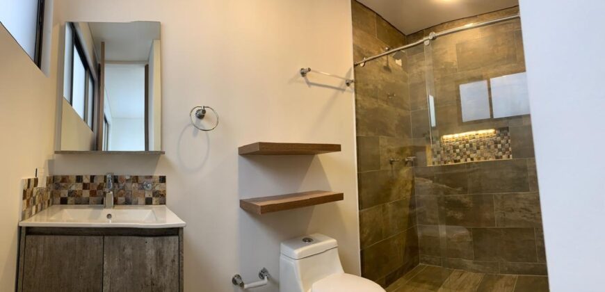 Casa de 3 pisos 174m2 en Condominio Isabela Anapoima Cundinamarca
