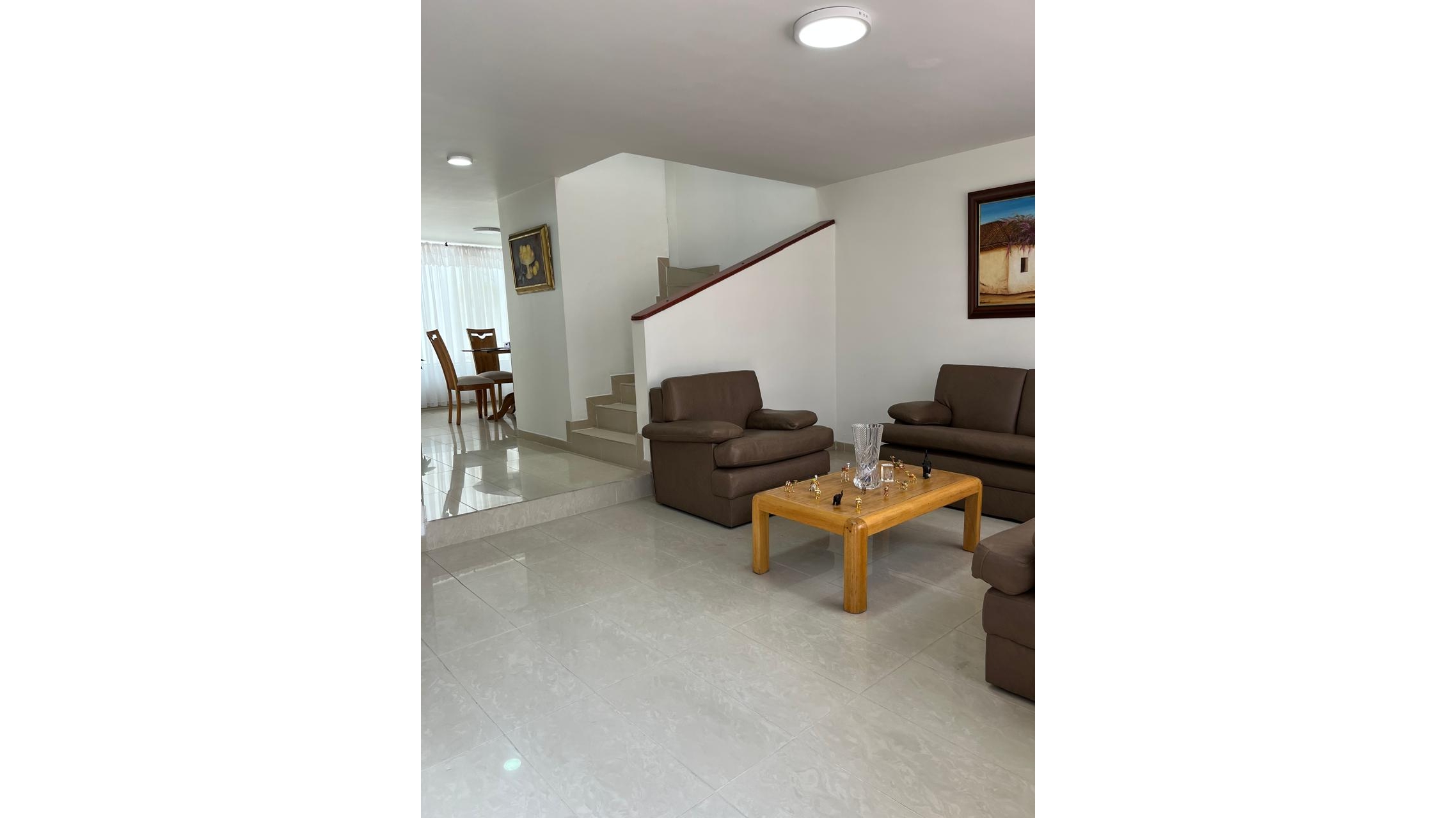 Casa 135m2 con 3 Habitaciones y 2 Parqueaderos en Barrio San Pablo Zipaquirá